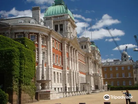 ロンドン ホースガーズ 評判 案内 トリップドットコム