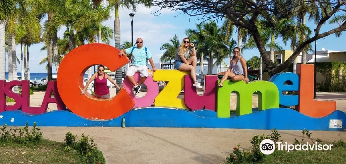 San Miguel de Cozumel Travel Guide 2023 - Things to Do, What To Eat & Tips  