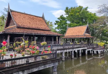พิพิธภัณฑสถานแห่งชาติ เจ้าสามพระยา รูปภาพAttractionsยอดนิยม