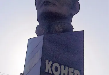 Monument to Marshal Konev รูปภาพAttractionsยอดนิยม