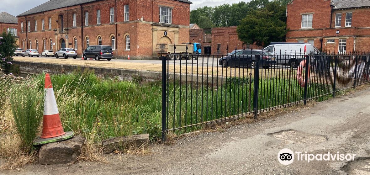 Weedon Bec Travel Guide 2023 Things to Do, What To Eat & Tips