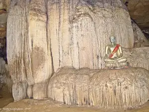 Tham Loup & Tham Hoi Caves