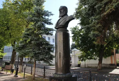 Monument to A.N. Ostrovskiy รูปภาพAttractionsยอดนิยม