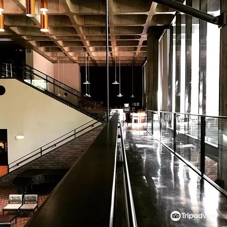 熊本縣立美術館