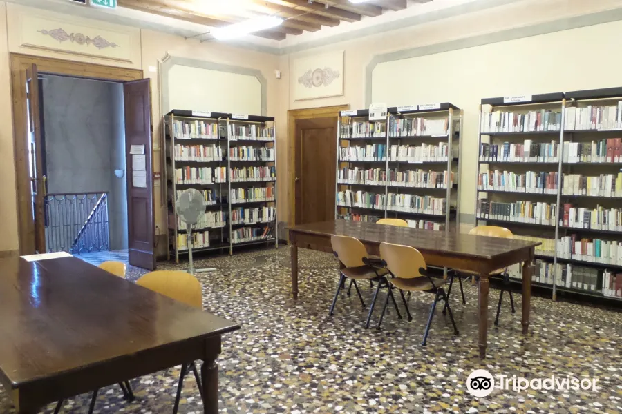 Biblioteca L.Meneghello - Villa Clementi