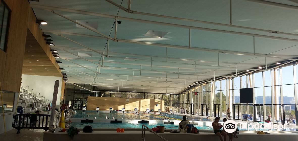 Venelles: Big New Swimming Pool