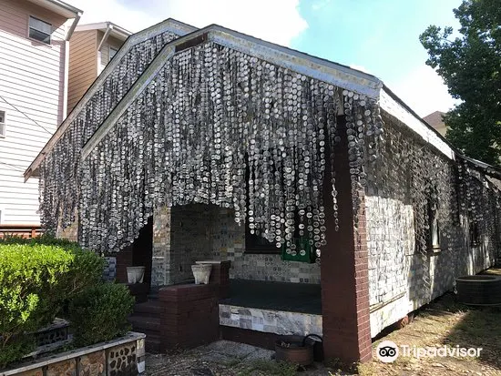 Beer Can House3
