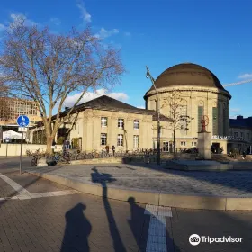 Denkmal fuer Nikolaus August Otto und Eugen Langen