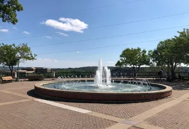 Kellogg Mall Park รูปภาพAttractionsยอดนิยม