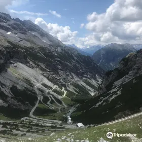 Umbrail Pass