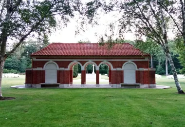 Jonkerbos War Cemetery รูปภาพAttractionsยอดนิยม