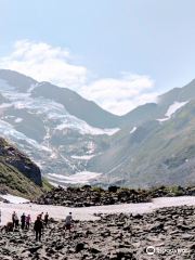 Byron Glacier Trail