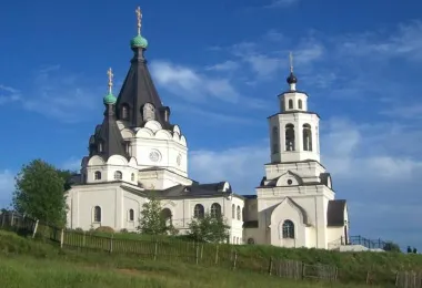 The Church of St. Tikhon รูปภาพAttractionsยอดนิยม