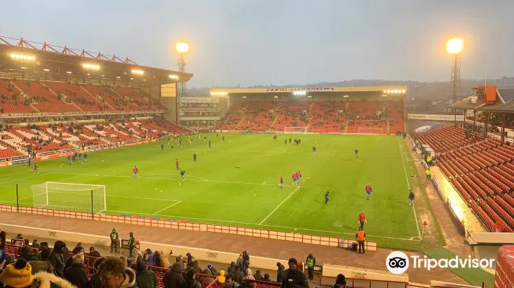 バーンズリー Oakwell Stadium 評判 案内 トリップドットコム