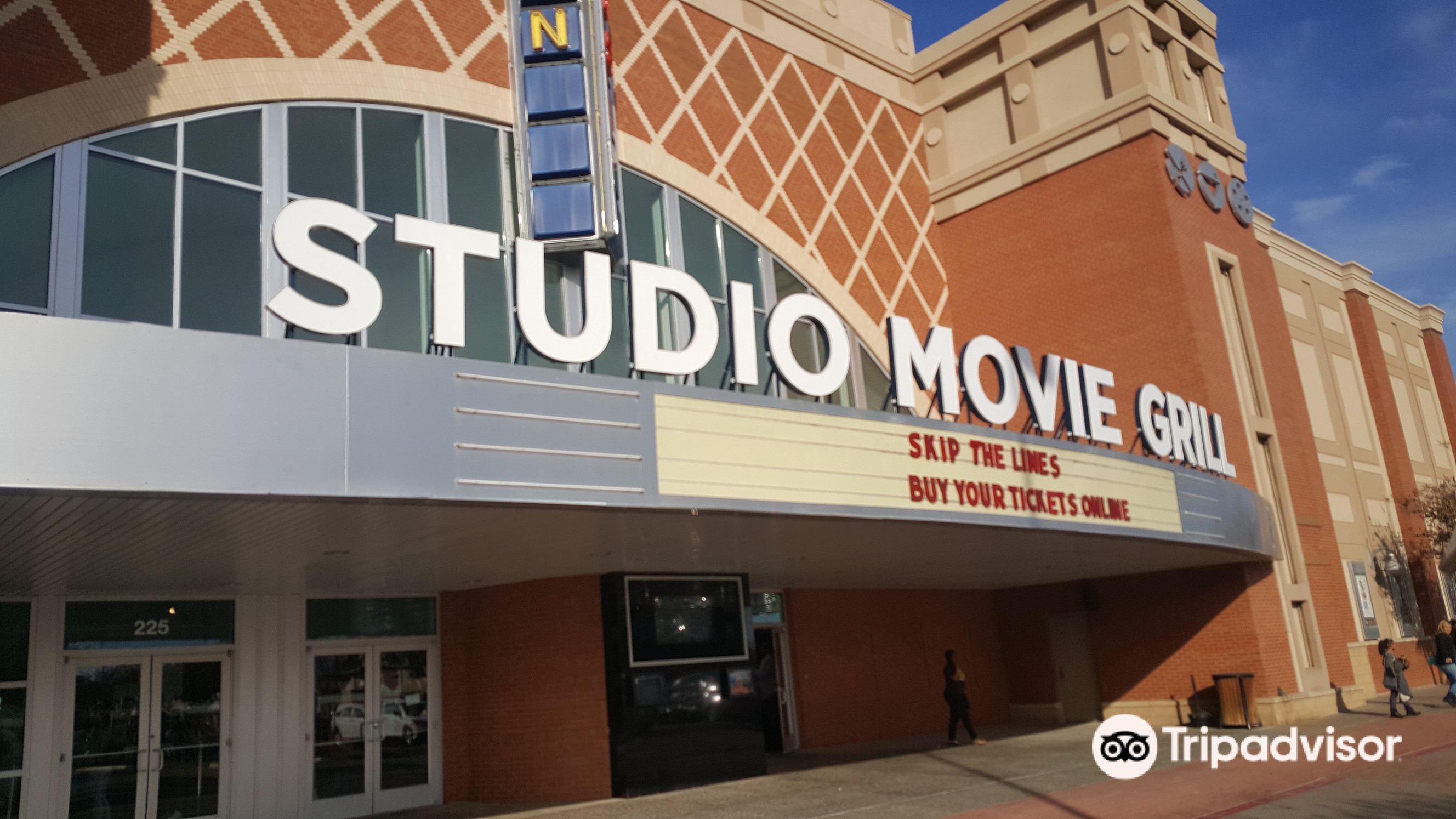 Studio Movie Grill attraction reviews - Studio Movie Grill tickets - Studio  Movie Grill discounts - Studio Movie Grill transportation, address, opening  hours - attractions, hotels, and food near Studio Movie Grill 