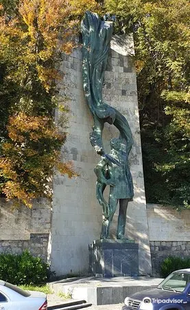 Monument to Galaktion Tabidze1