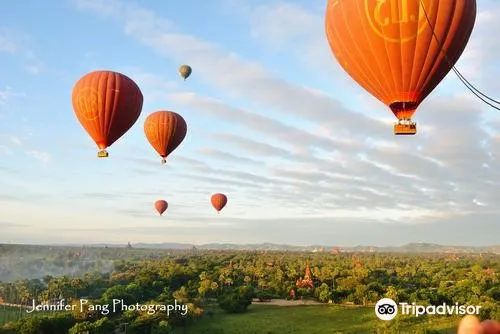 WORLD Heritage Network - Bagan Pagodas & Hot Air Balloons2