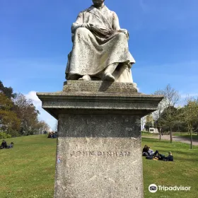 Statue of John Dinham