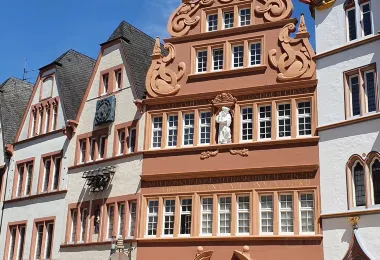 Rotes Haus รูปภาพAttractionsยอดนิยม