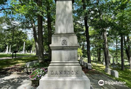 Mark Twain's Grave