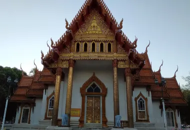 Wat Sriobonrat รูปภาพAttractionsยอดนิยม