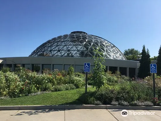 Greater Des Moines Botanical Garden1