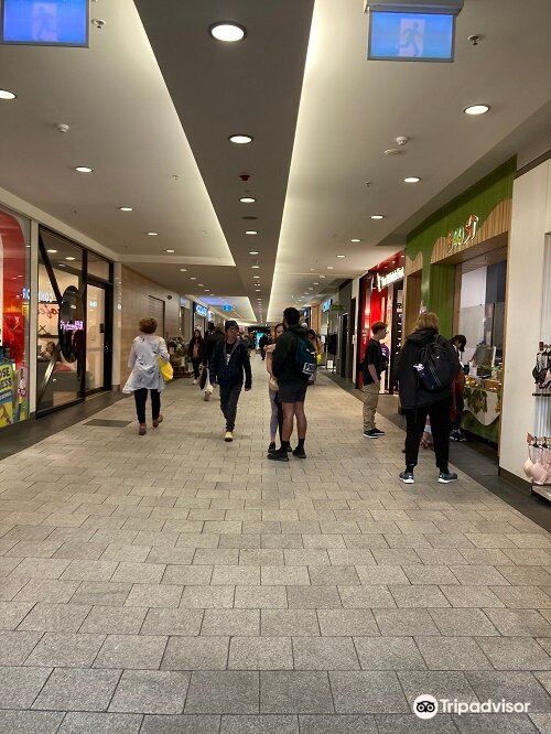 h&m albi mall