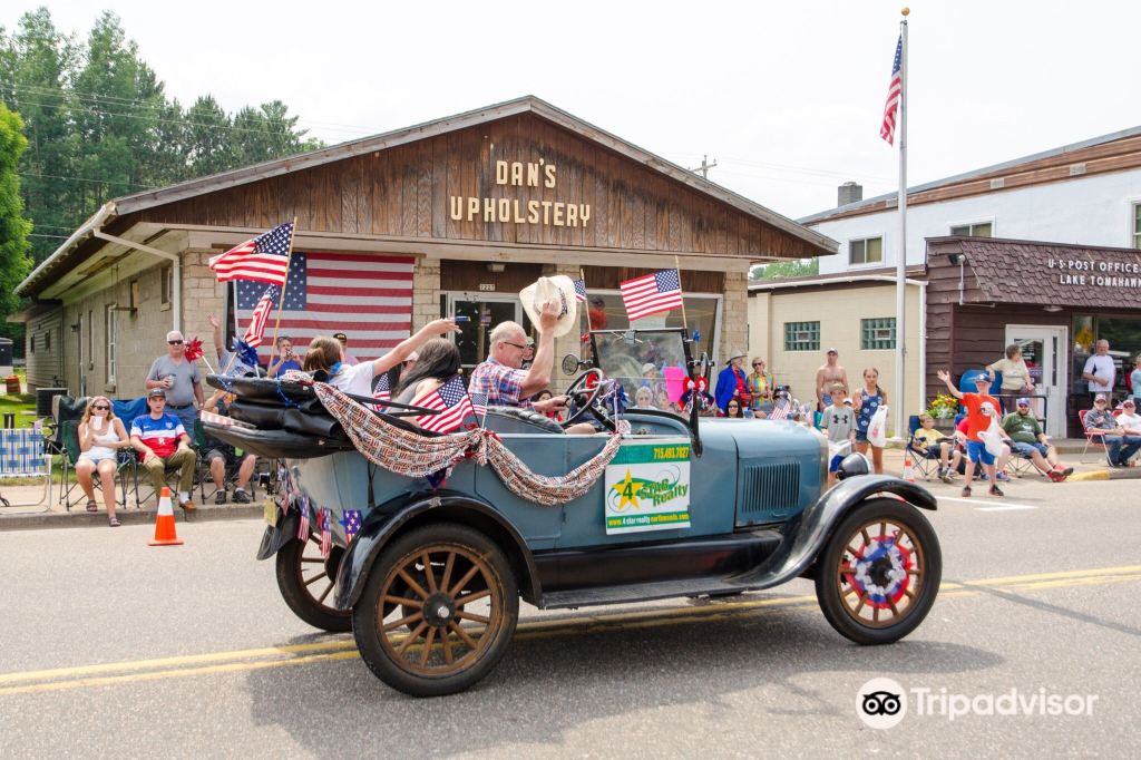 Christmas Parage 2022 Tomagawk Wisconsin Lake Tomahawk Attraction Reviews - Lake Tomahawk Tickets - Lake Tomahawk  Discounts - Lake Tomahawk Transportation, Address, Opening Hours -  Attractions, Hotels, And Food Near Lake Tomahawk - Trip.com