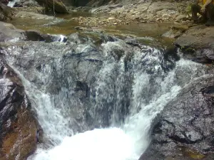 Sungai Yong Waterfalls