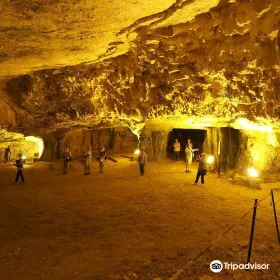 Zedekiah's Cave (Solomon's Quarries)