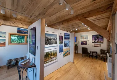 Arctic Light Gallery 명소 인기 사진