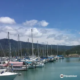 Cairns Yatch Club
