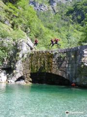Mountain Live, canyoning in Trentino