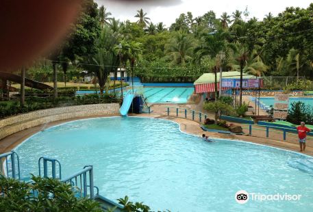 Maze Park and Resort