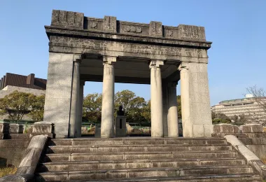 Former Kumamoto City Hall Entrance รูปภาพAttractionsยอดนิยม