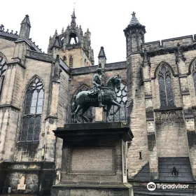 Charles II. Monument