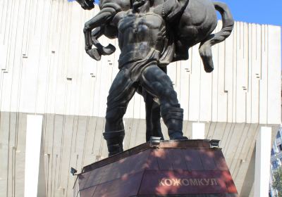 Monument to Baatyr Kaba Uulu Kozhomkul