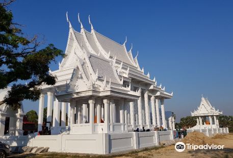Huay Yai Temple