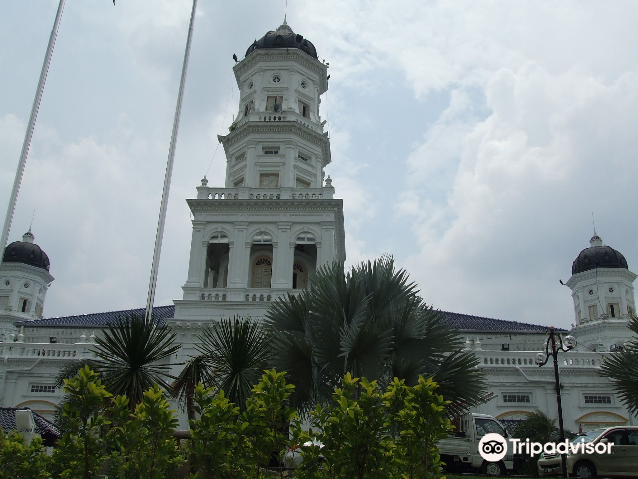 Sultan Abu Bakar Mosque travel guidebook -must visit attractions in 