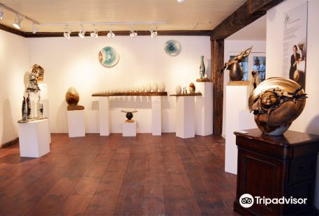 Solart Ceramique Studio Art Gallery