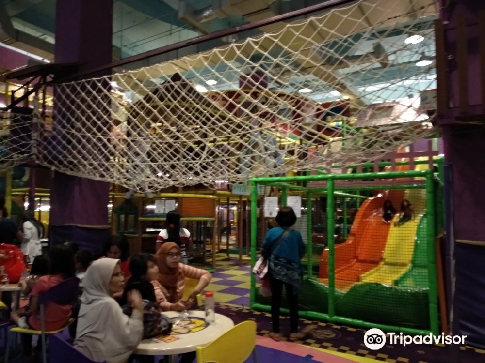 9월의 Chipmunks Playland And Cafe Kota Kasablanka에 대한 최신 여행 일정 2023년에 업데이트됨 Chipmunks Playland