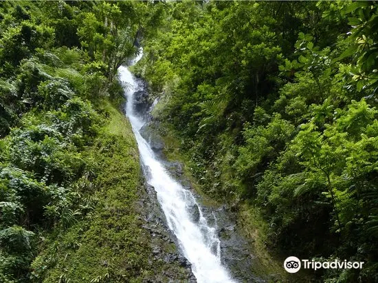 Faarumai Waterfalls1