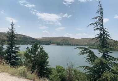 Eymir Lake รูปภาพAttractionsยอดนิยม