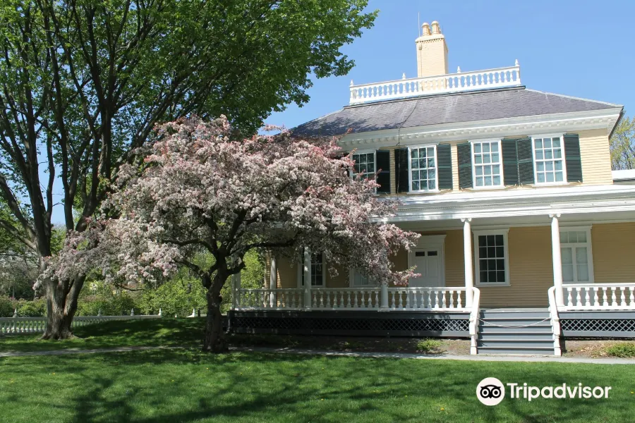 Longfellow House-Washington's Headquarters National Historic Site3