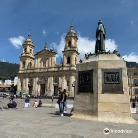 Monumento a Simon Bolivar