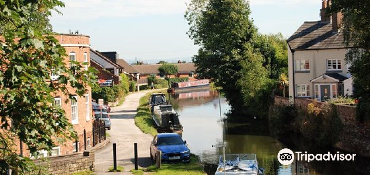 Lymm Travel Guide 2023 Things to Do, What To Eat & Tips