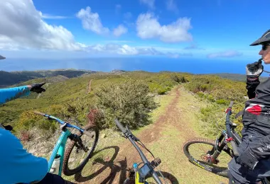 Freeride Mountain Biking Madeira Island รูปภาพAttractionsยอดนิยม