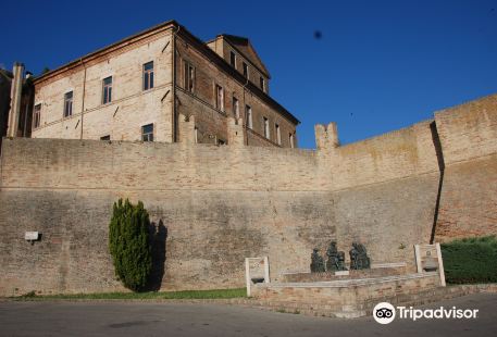 Le Mura Castellane