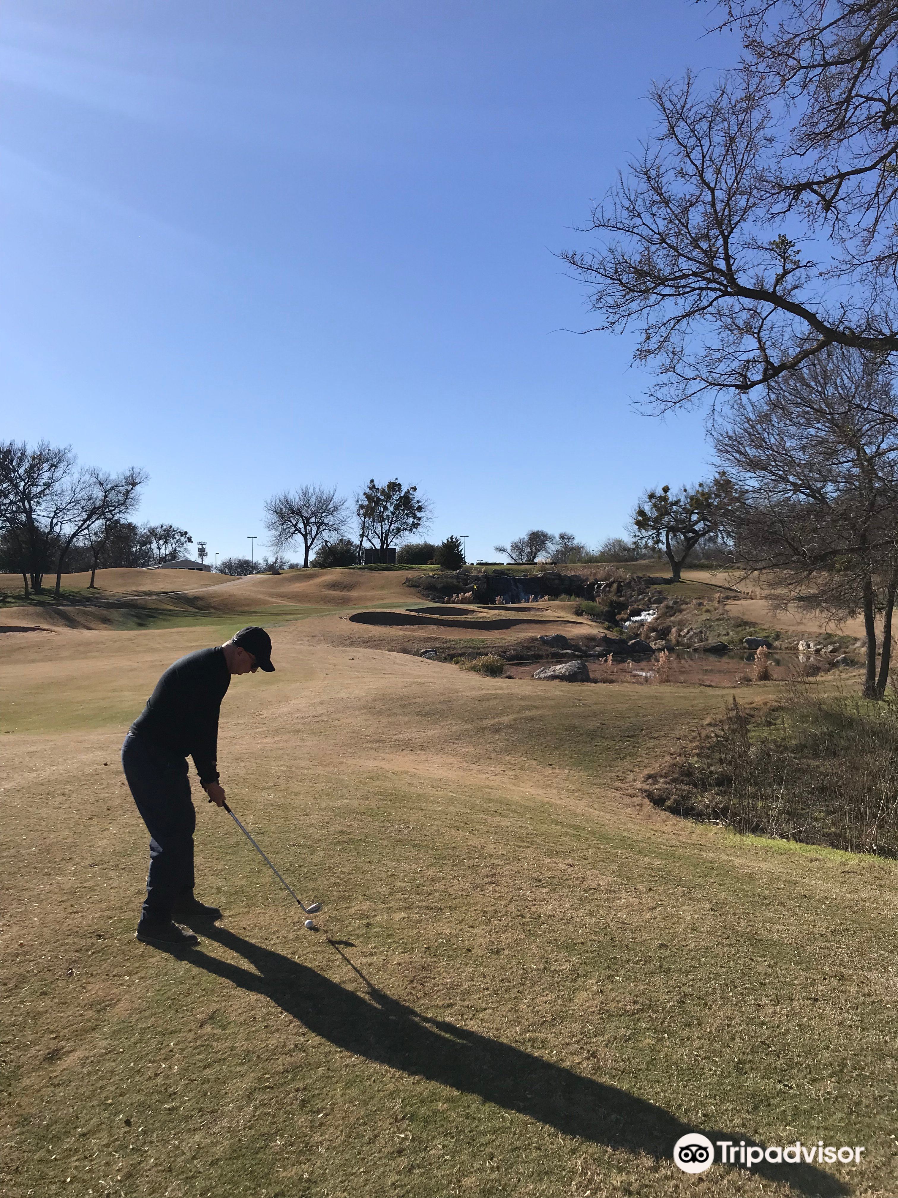 Waterchase Golf Club attraction reviews - Waterchase Golf Club tickets - Waterchase  Golf Club discounts - Waterchase Golf Club transportation, address, opening  hours - attractions, hotels, and food near Waterchase Golf Club 