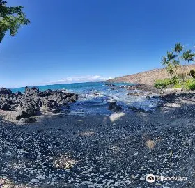 Manini Kapahukapu Beach